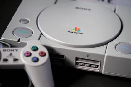 3 PlayStation 1 Games Every '90s Kid Had On The Shelf