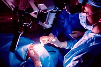 AI Helped London Doctors Cut a Tumor Out of a Man's Brain