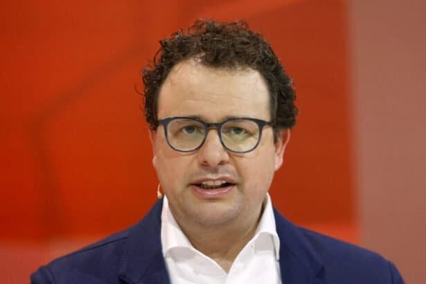 Anthropic is designing its own chips to run Claude