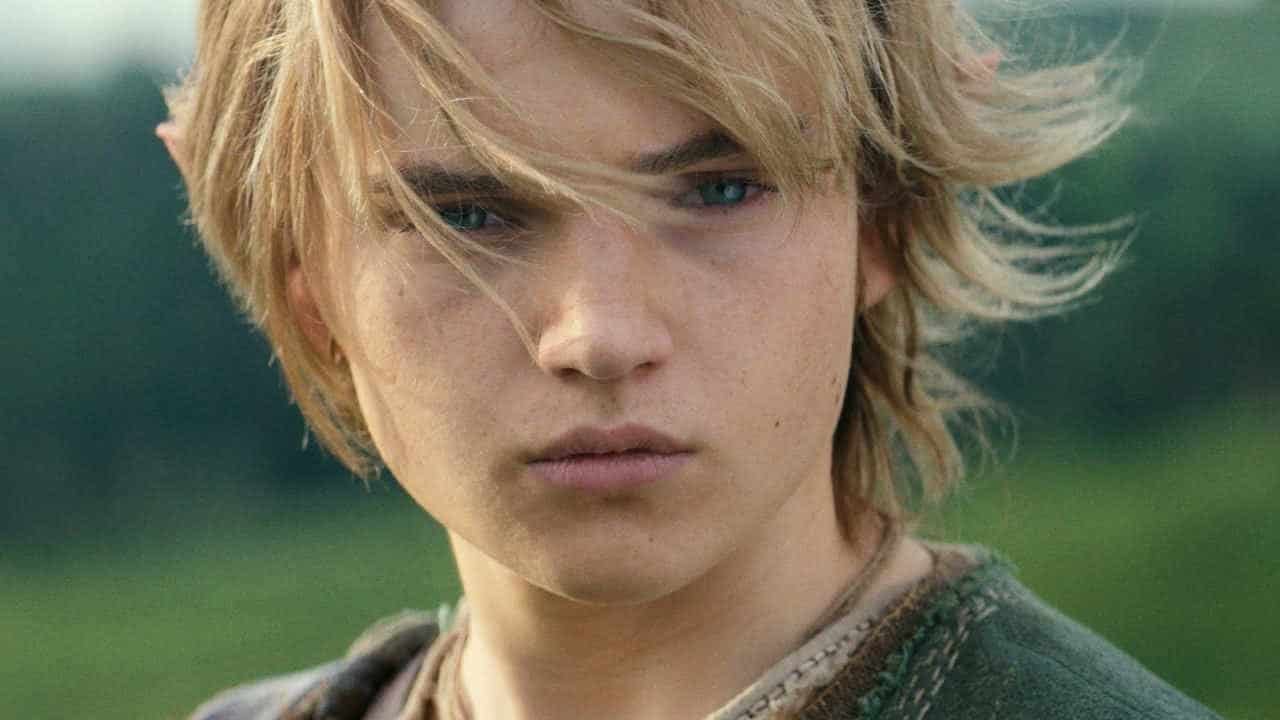 Benjamin Evan Ainsworth's Link looking intensely toward the camera in The Legend of Zelda