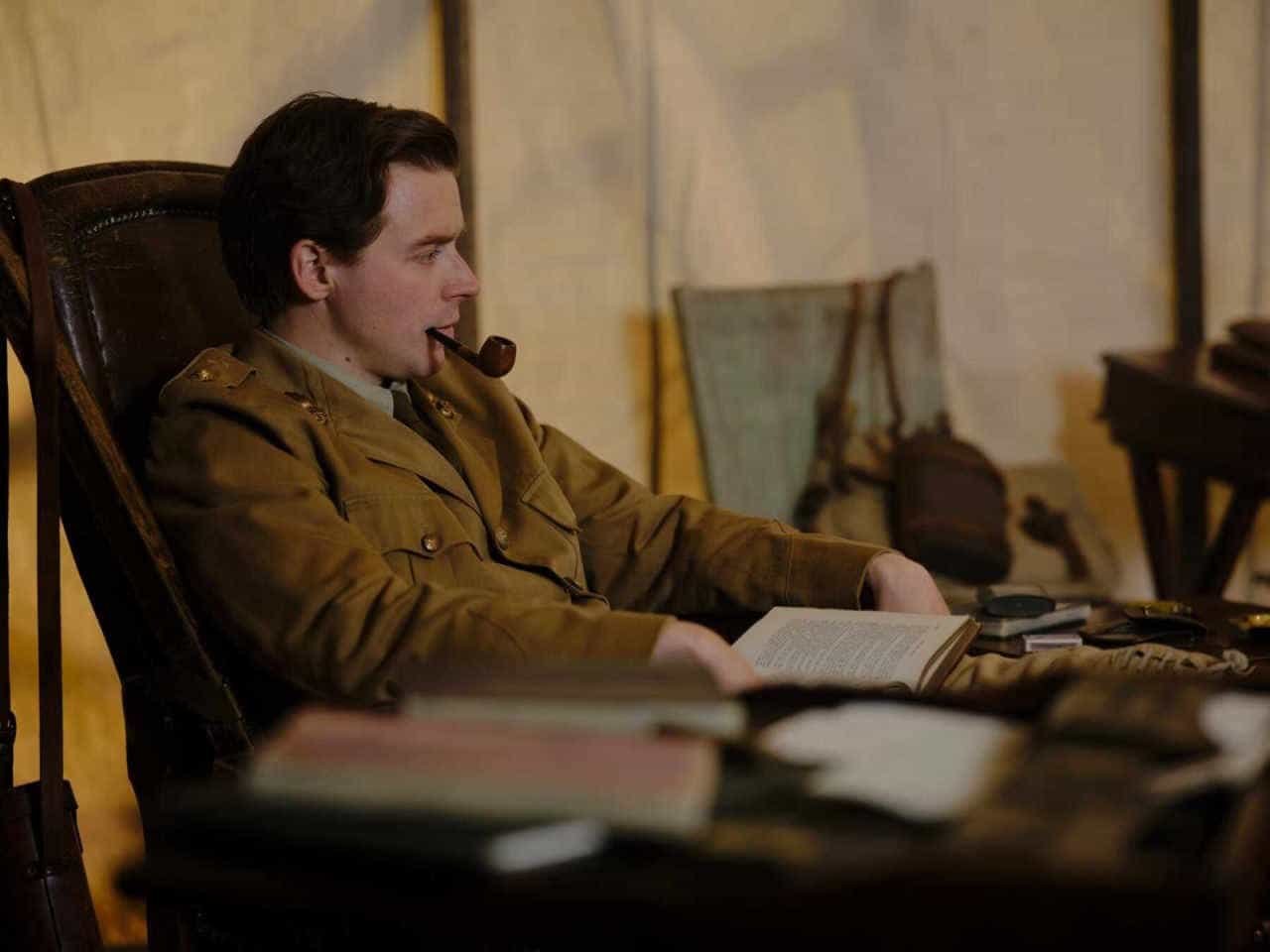 Jack Lowden smokes a pipe as Siegfried Sassoon in Benediction.