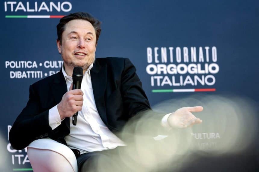 Elon Musk Insists He Knows Chess Better Than Chess.com Does