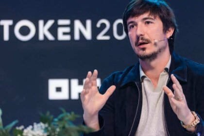Robinhood promises redemptions and voting for stock tokens after AMC pushback
