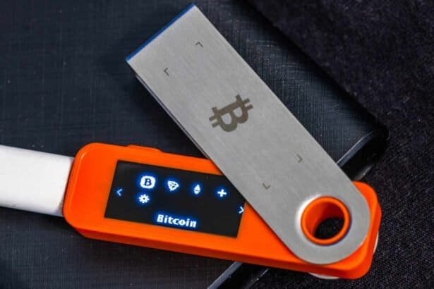 What a cold wallet is and how it actually keeps your keys safe