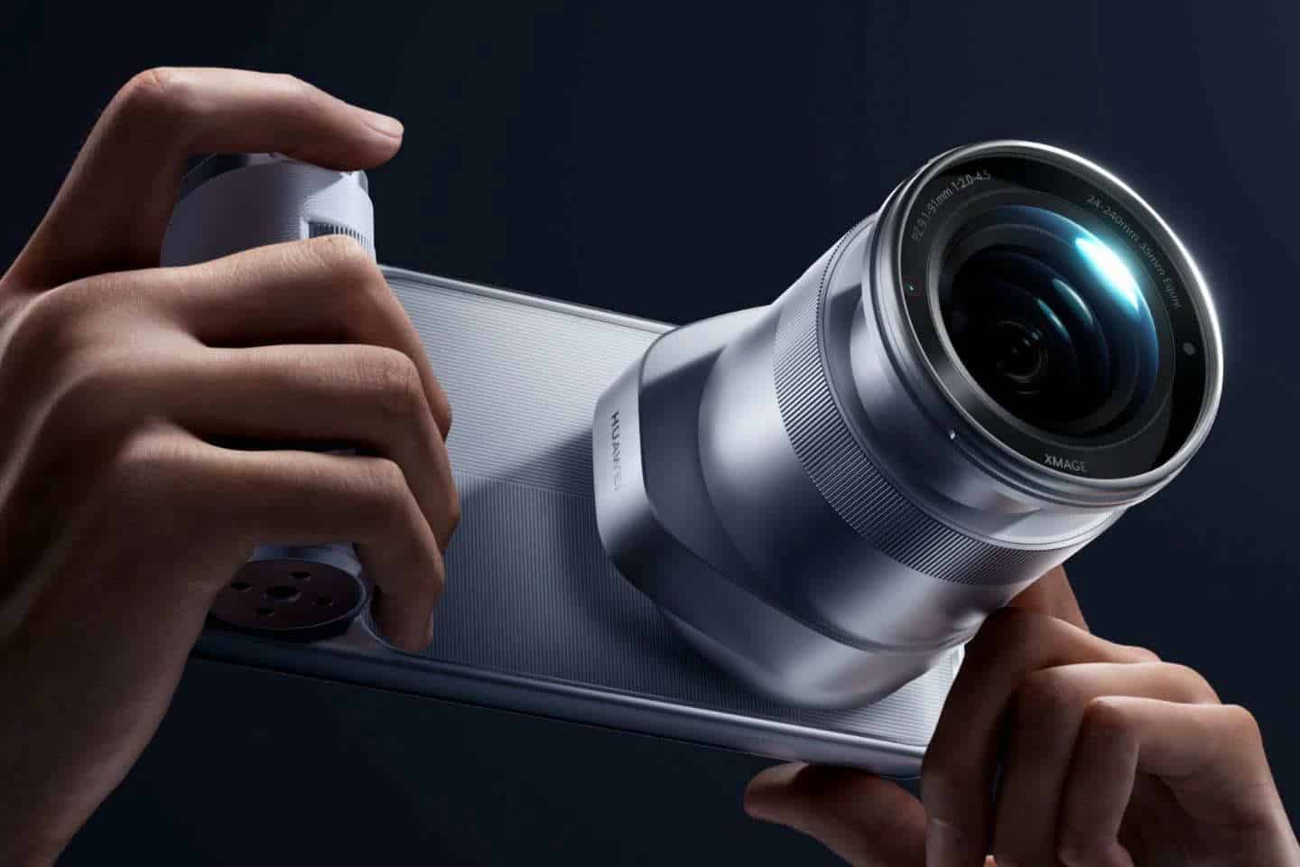 Huawei Ruiying Z10 — Huawei built an entire camera to clip onto its newest phone