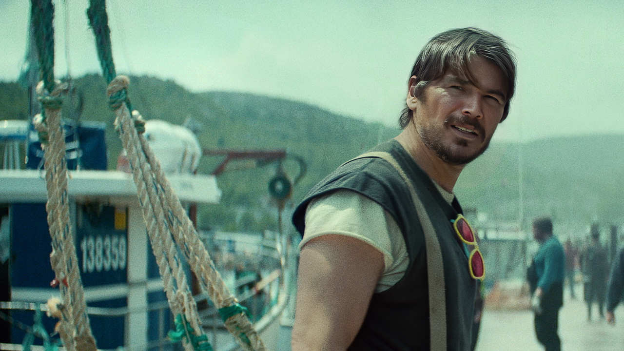 Netflix's Below review: Josh Hartnett can't keep this ship afloat